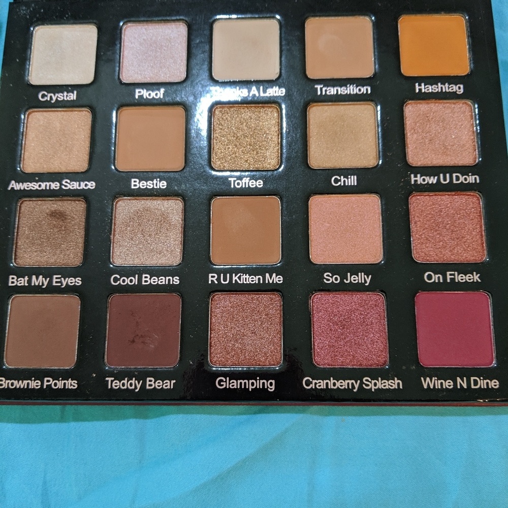 Eyeshadow palette